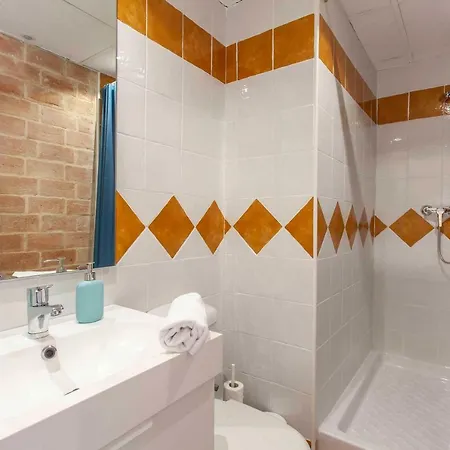 Apartup Port Avenue Attic Apartman